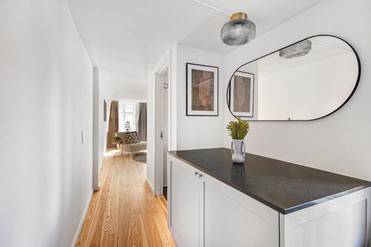 Sanders Regent - Treasured Three-Bedroom Apartment Near Central Square Köpenhamn Exteriör bild